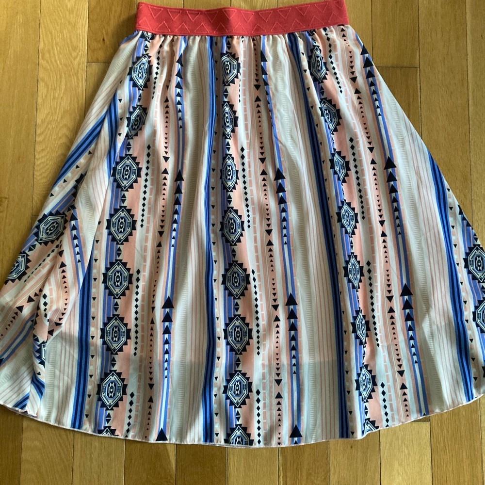 Stunning Medium Lularoe Lola Skirt